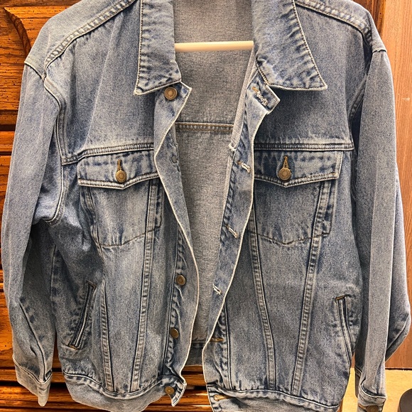 This light wash denim jacket is a vintage piece from the Jennifer Moore brand. - Picture 1 of 10